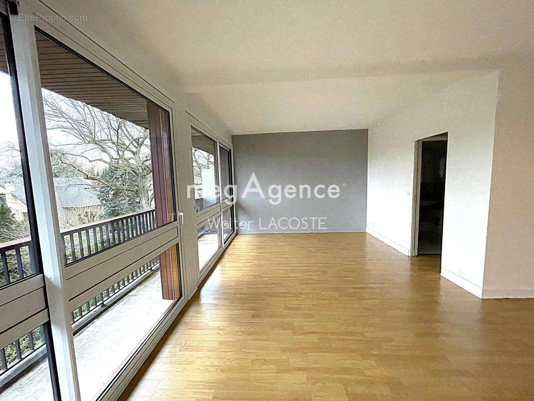 Appartement à VAUCRESSON