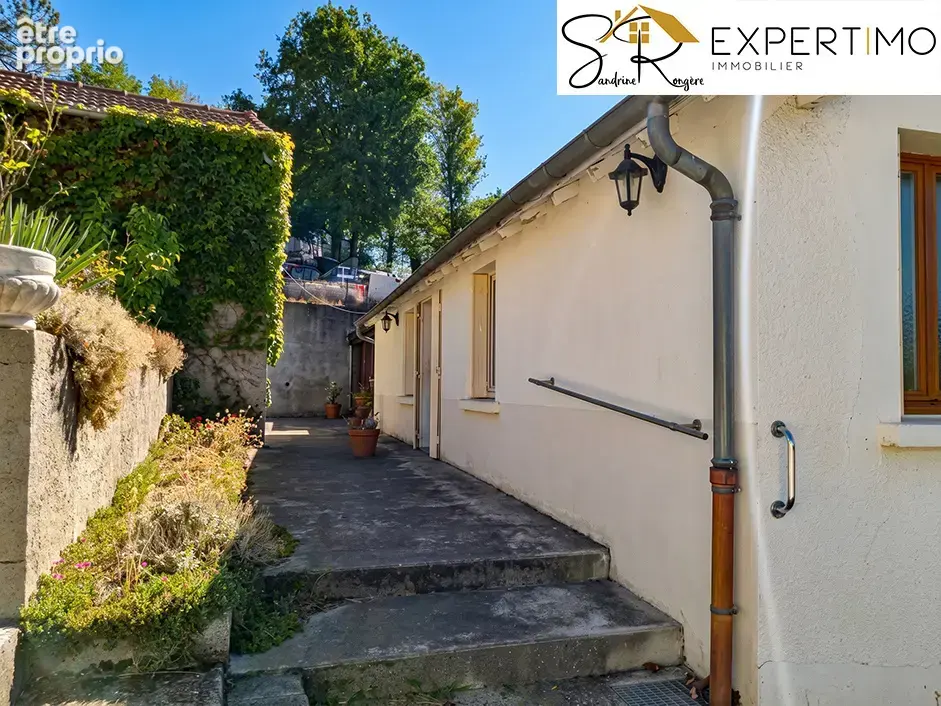 Maison de plain-pied 119 m2 avec dépendances et terrain de 2 390 m2 - photo 4