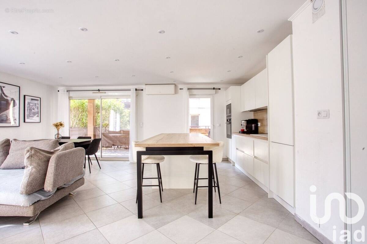 Photo 1 - Appartement à FREJUS