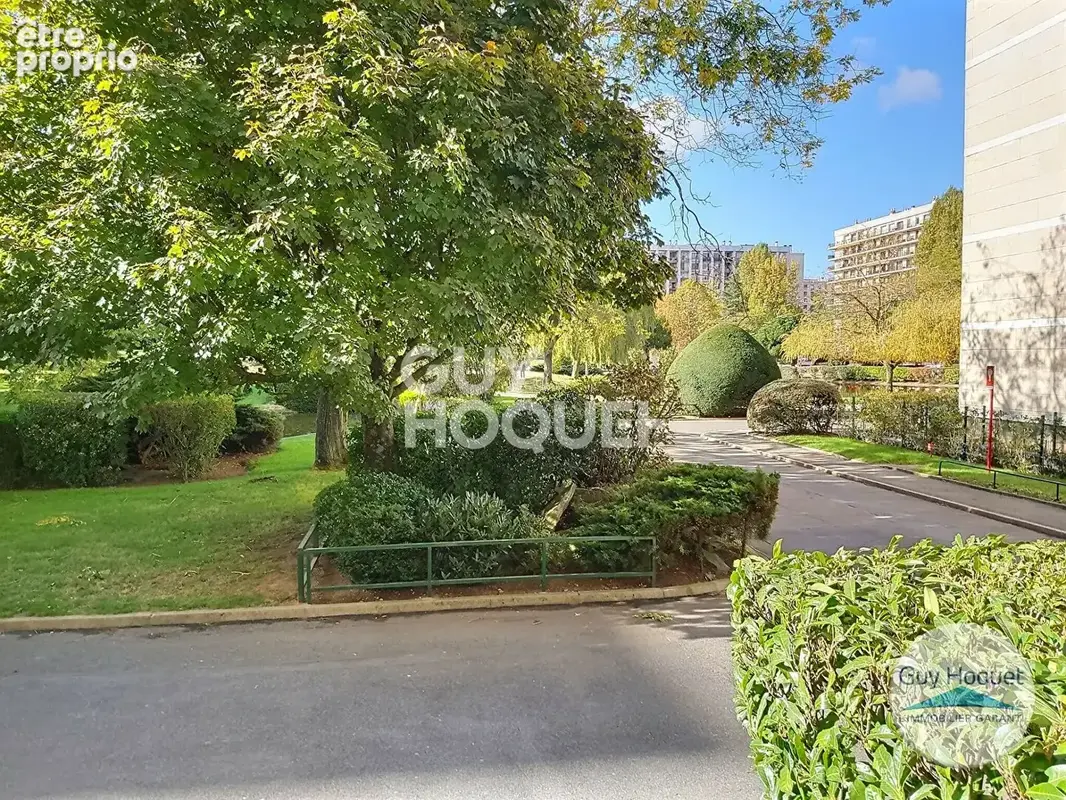 Rare sur le secteur : 6 pièces familial de 105 m² avec loggia - photo 15