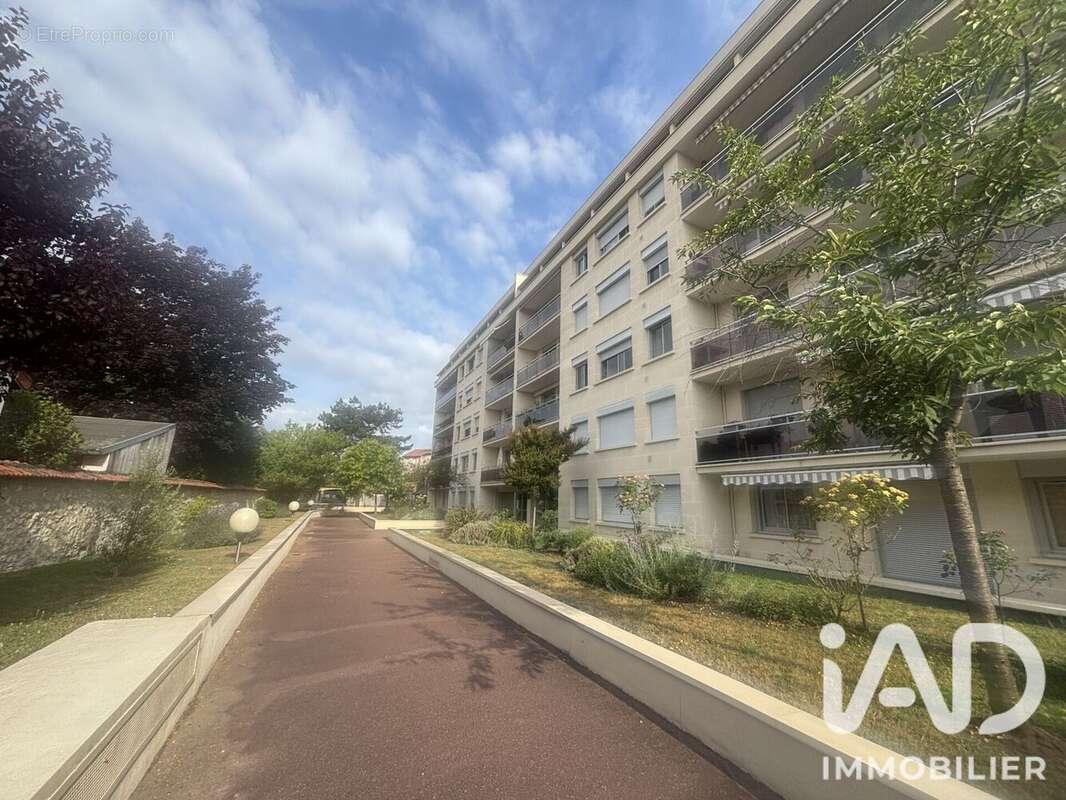 Photo 6 - Appartement à SAINT-MAUR-DES-FOSSES