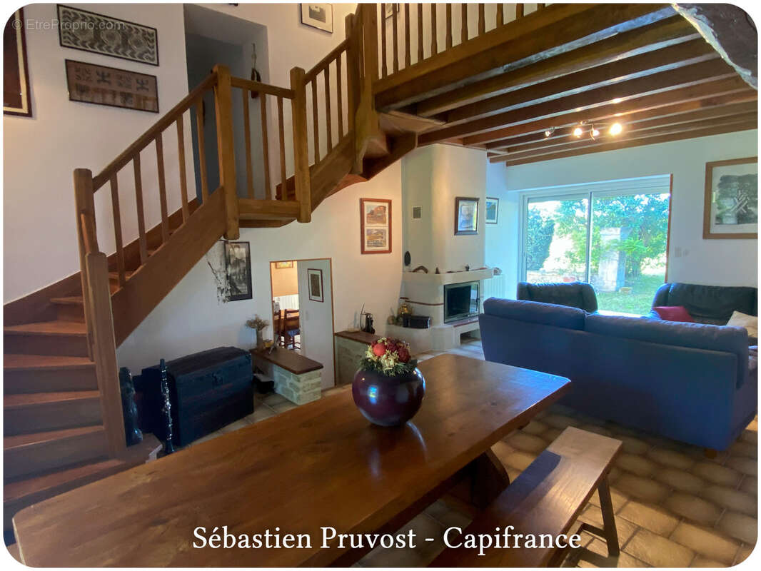 Champagnac de Belair (24), Dordogne, Maison en pierre à vendre, 211 m², 6 Pièces, Terrain 4 332 m², 5 chambres, Gîte, Atelier - photo 5
