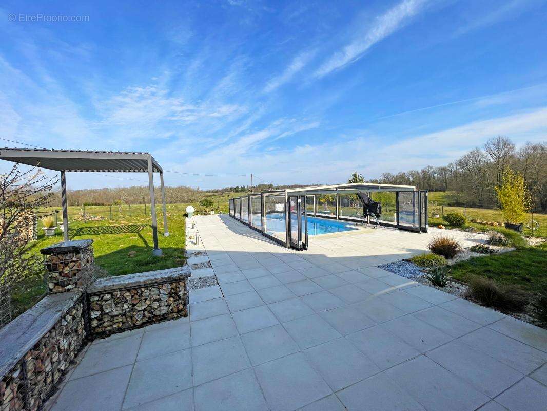 Maison à SAINT-GEYRAC