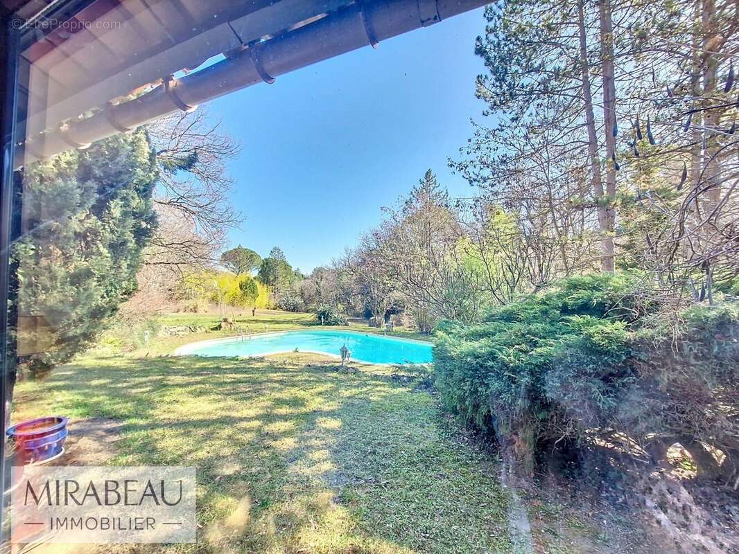 Maison à MIRABEAU