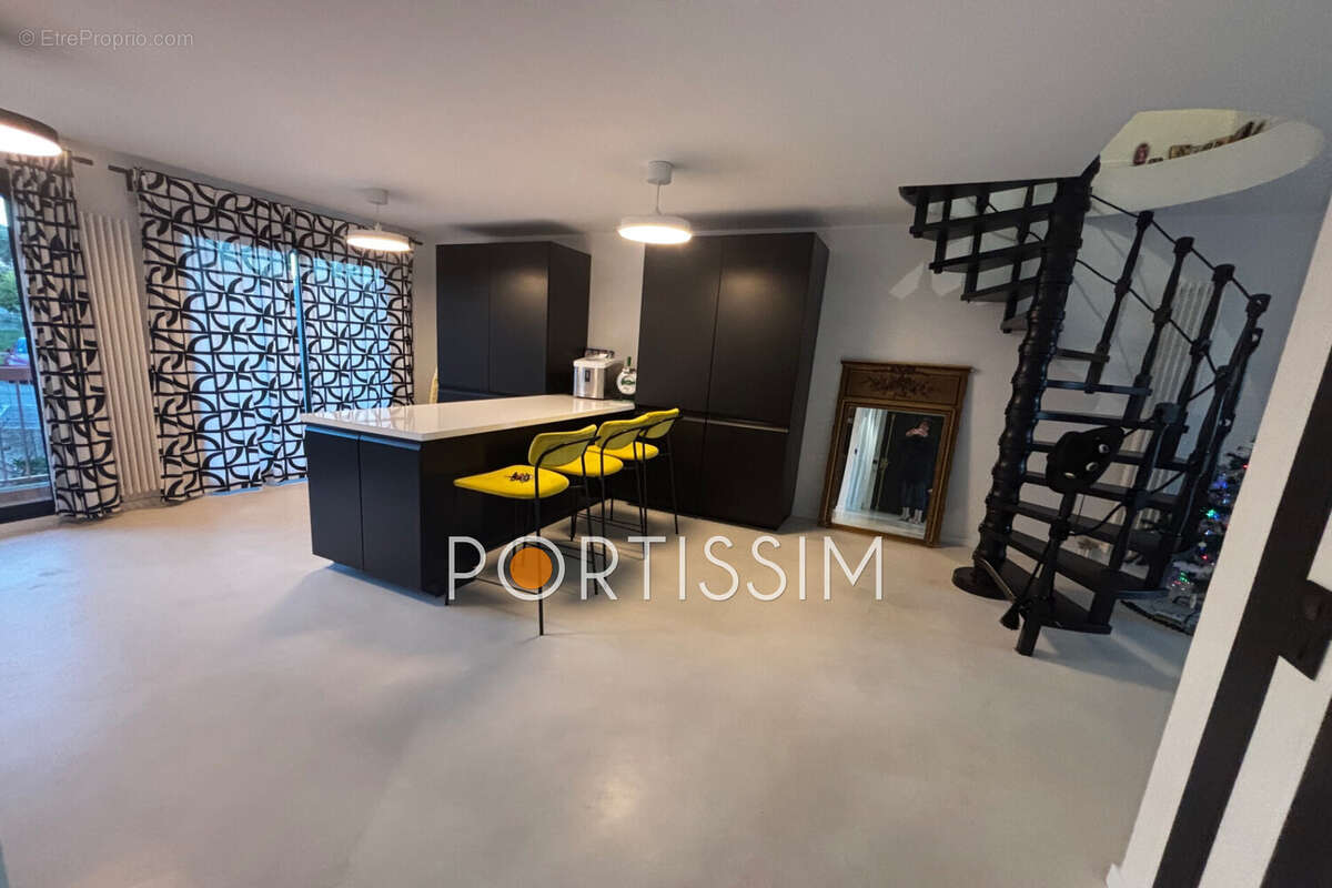 Appartement à CAGNES-SUR-MER