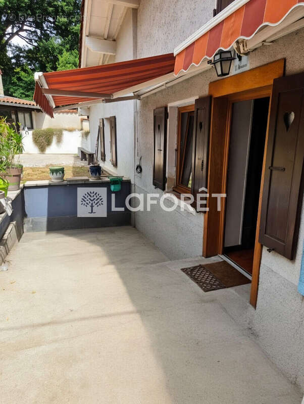 Maison Brussieu 8 pièce(s) 230 m² - photo 11