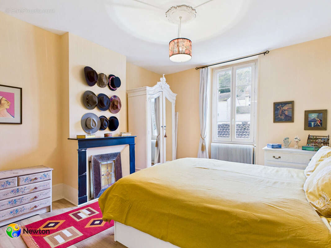 Maison à CASTELFRANC