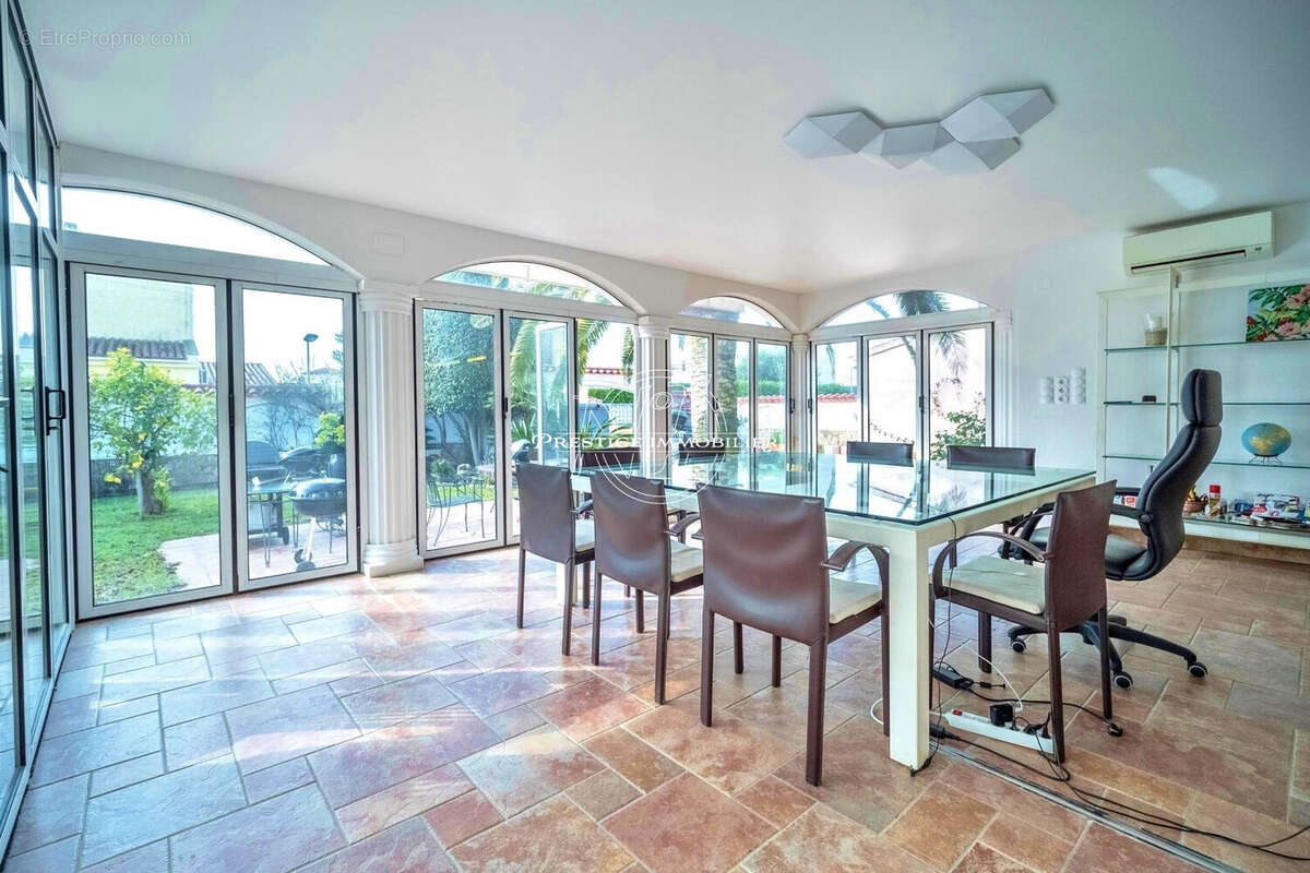 Maison à LE CHATEAU-D'OLERON