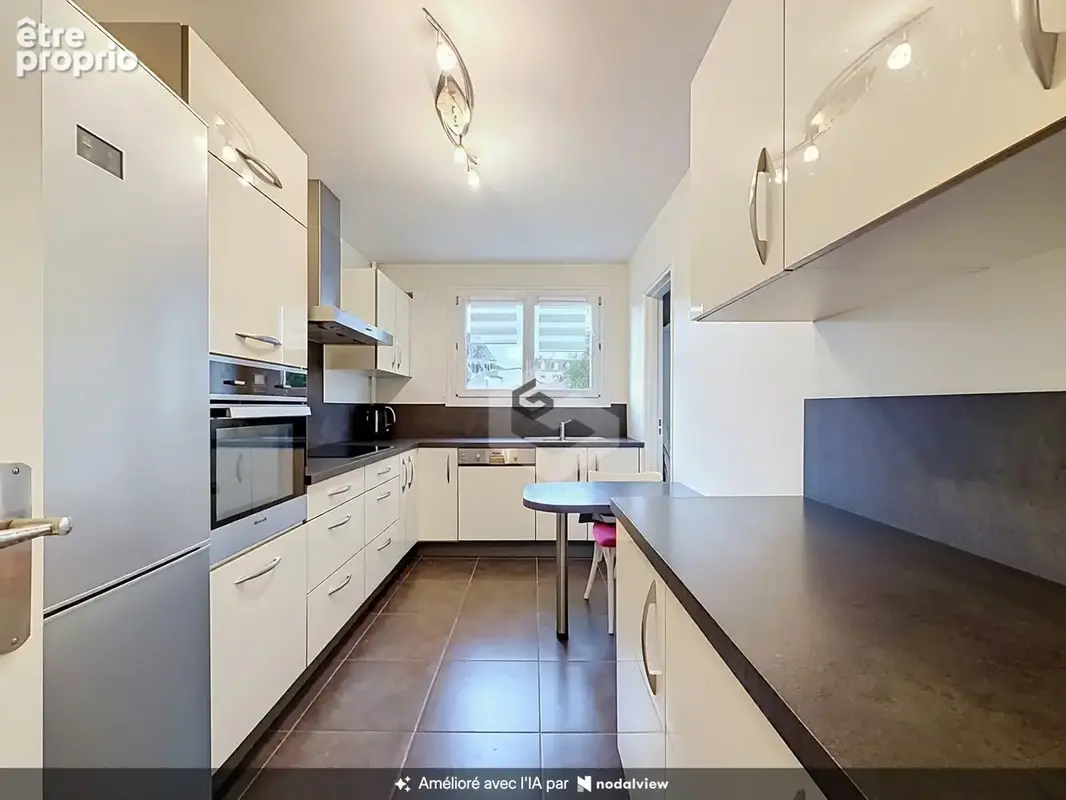 Appartement 6 pièces 140 m² à vendre à Reims (51100) - photo 4