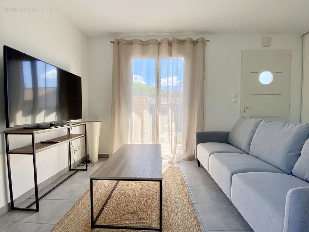 Maison 80 m² à Mios  - photo 10