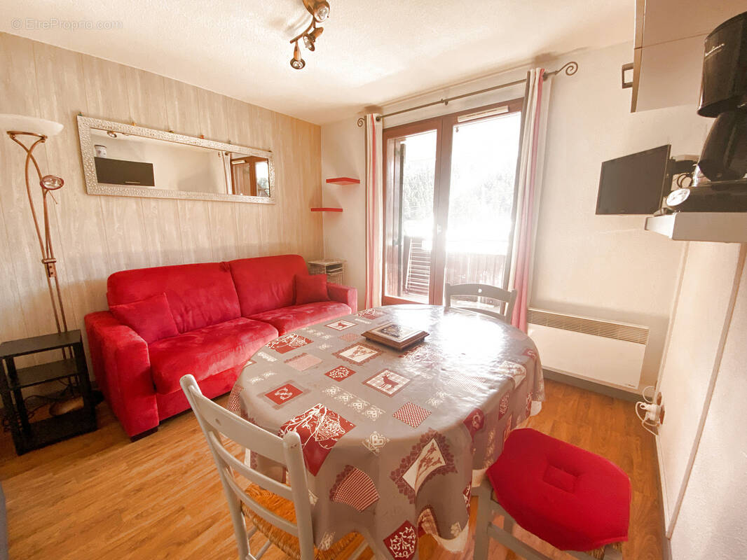 Appartement à LAVEISSIERE