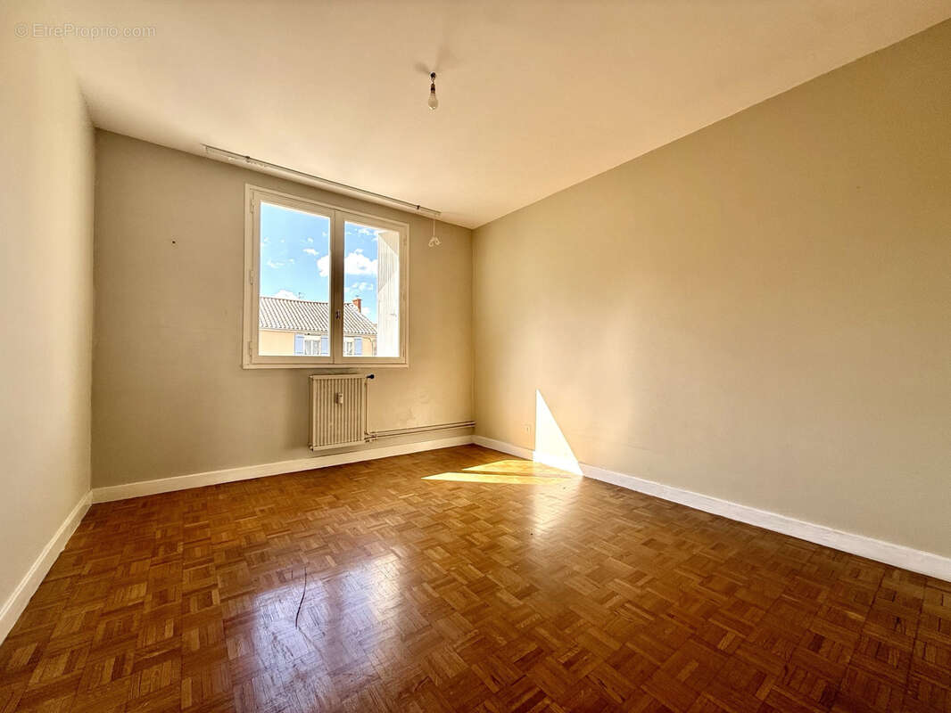 Appartement à ROMANS-SUR-ISERE