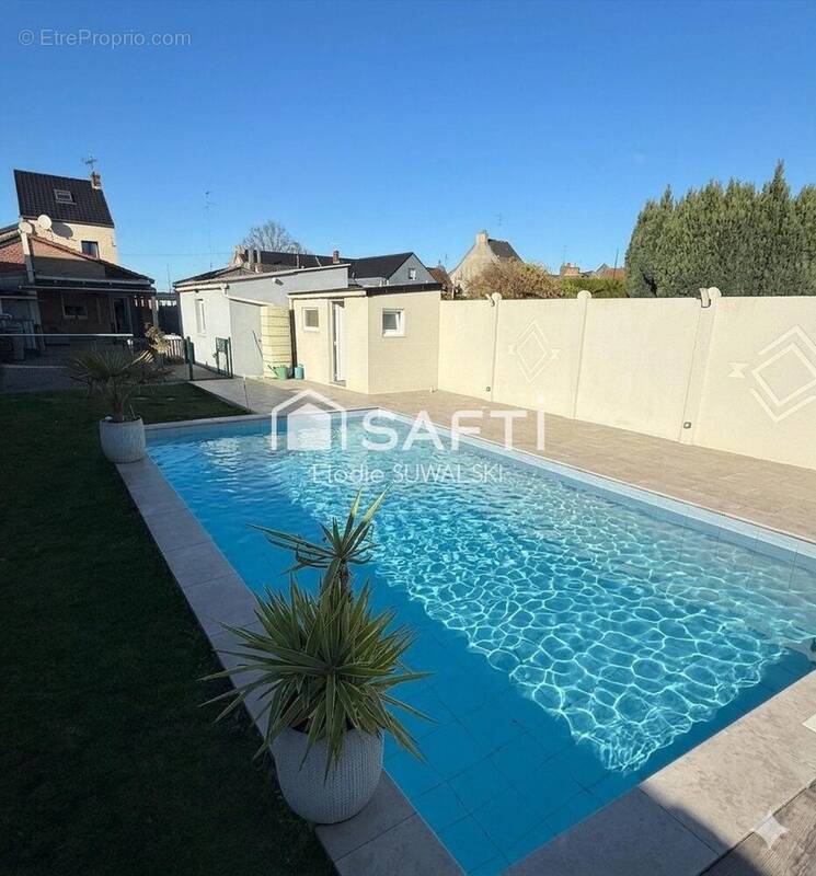 Photo 1 - Maison à PETITE-FORET