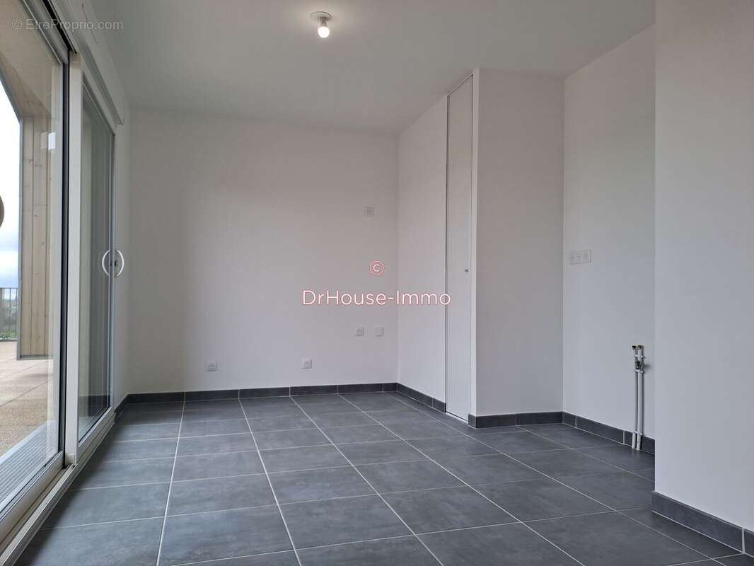 Appartement 144 m² à La Riche  - photo 22