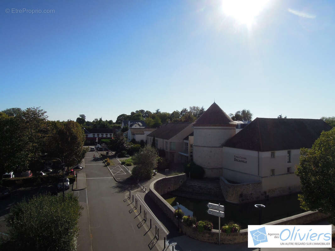 Appartement à VOISINS-LE-BRETONNEUX