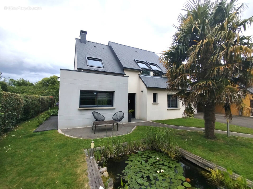 Maison à SAINT-SAUVEUR-DES-LANDES