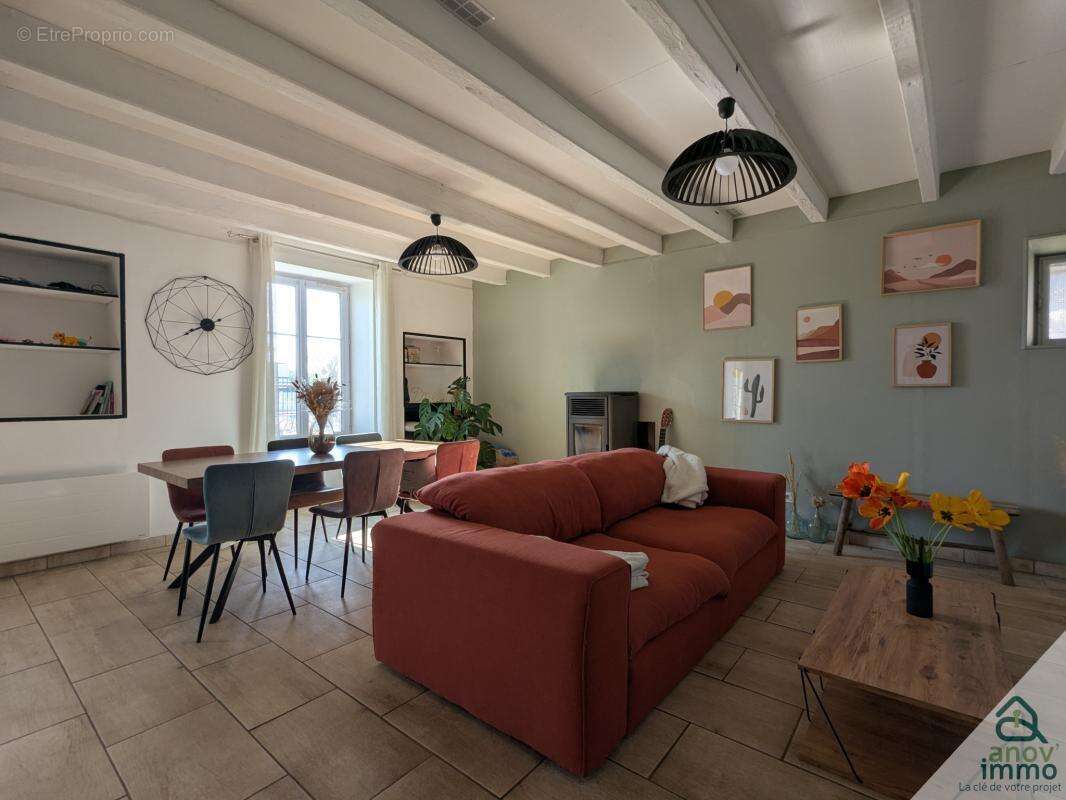 Maison à COULOMBIERS