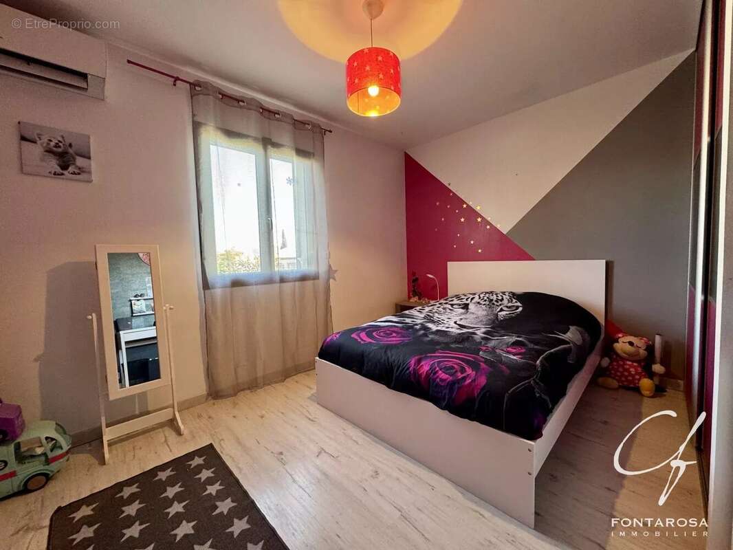 Maison à PUGET-SUR-ARGENS