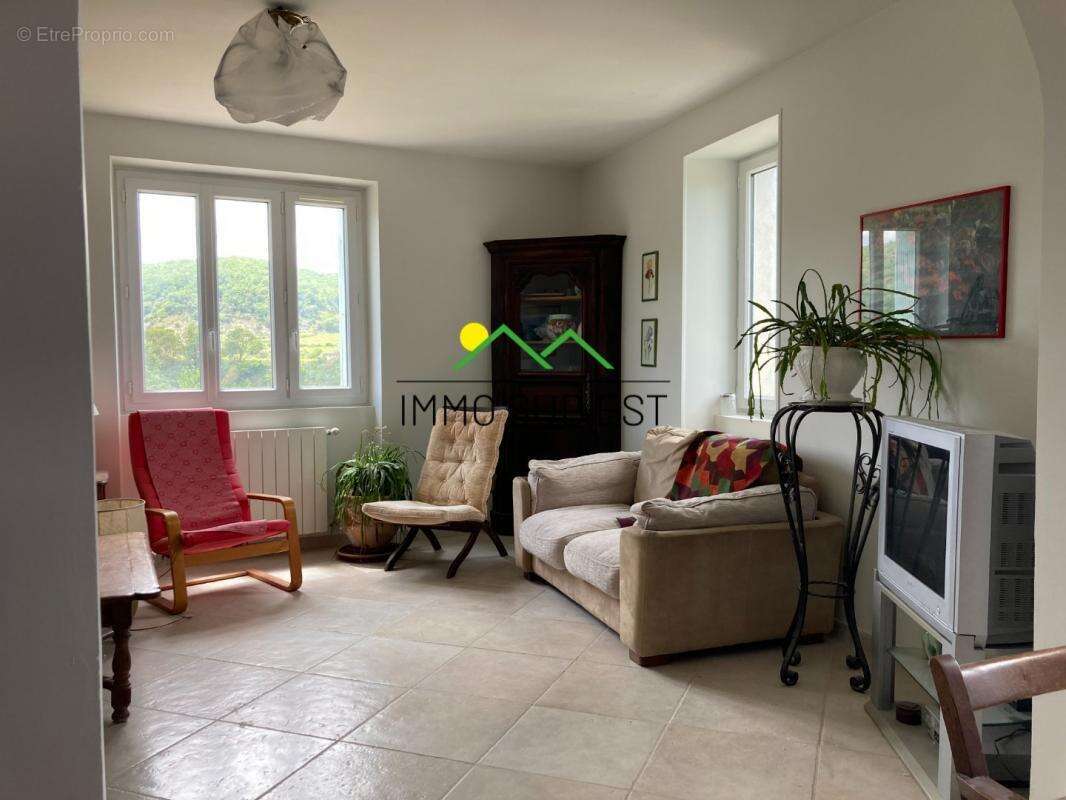 Maison à ROCHECOLOMBE