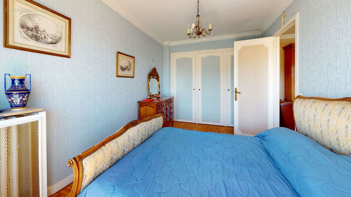 Appartement à PARIS-19E