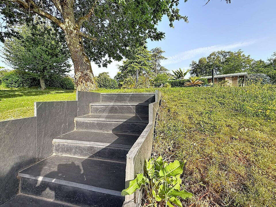 A vendre quimper  sud kernoter  longeres avec jardin et piscine - photo 14