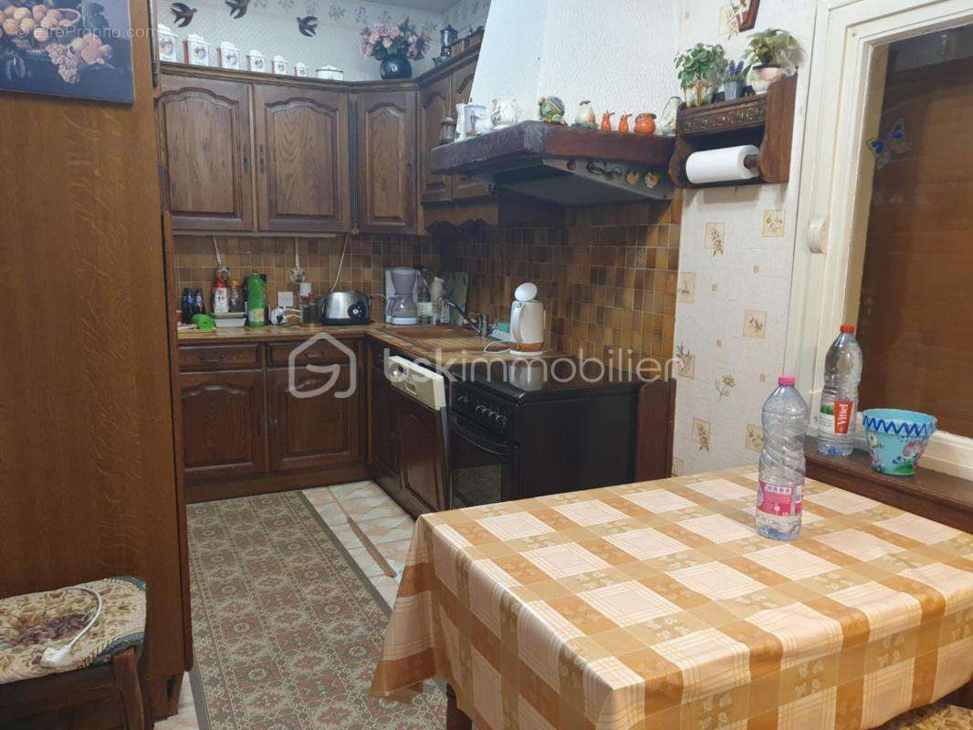 Maison à ORIGNY-SAINTE-BENOITE