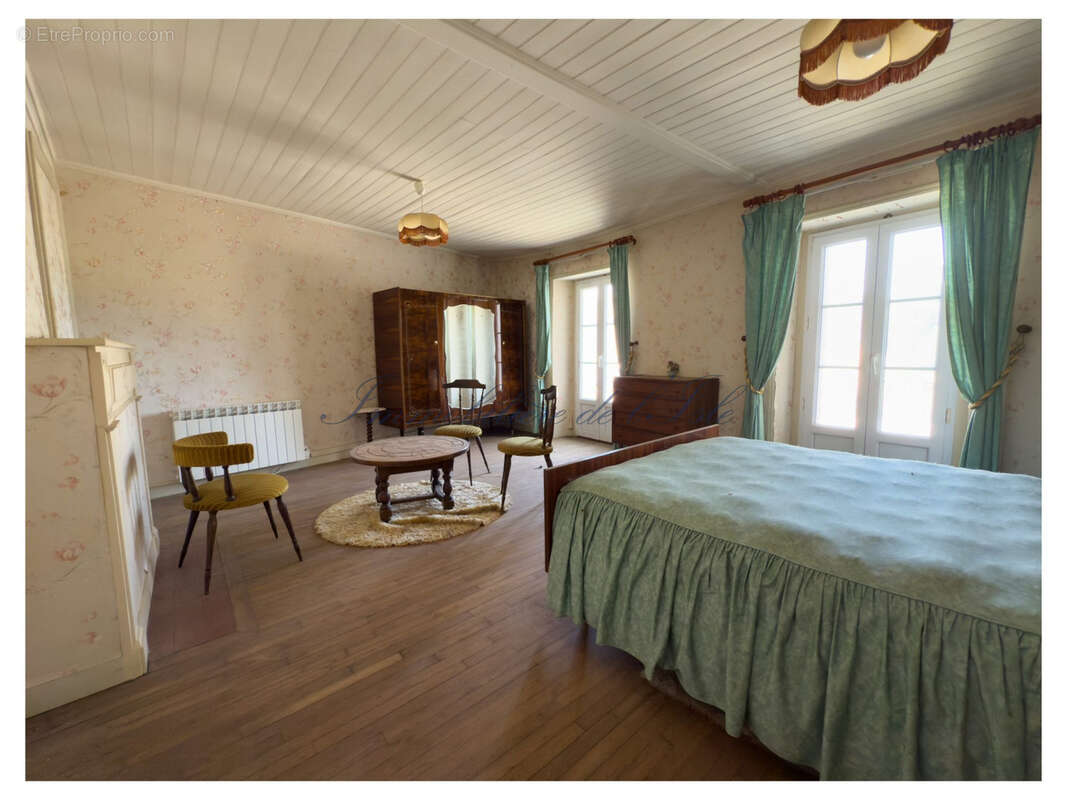 Maison à AGONAC