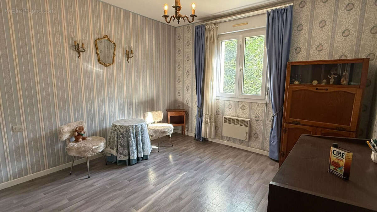 Maison à LA CHAPELLE-SAINT-REMY