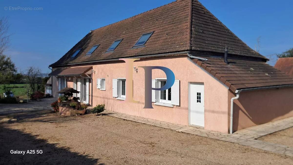 Maison à DIGOIN