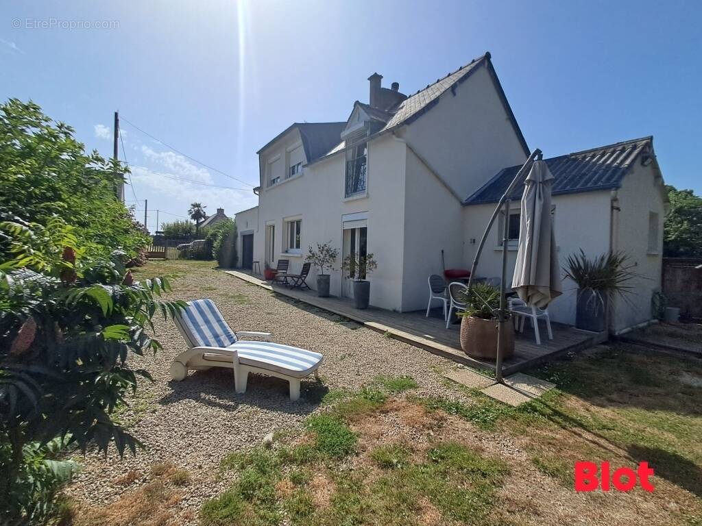 Maison à MINIAC-MORVAN