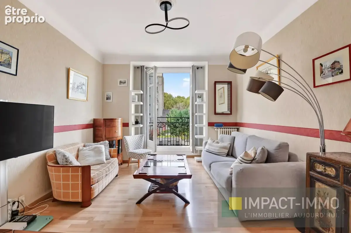 Appartement à COURBEVOIE