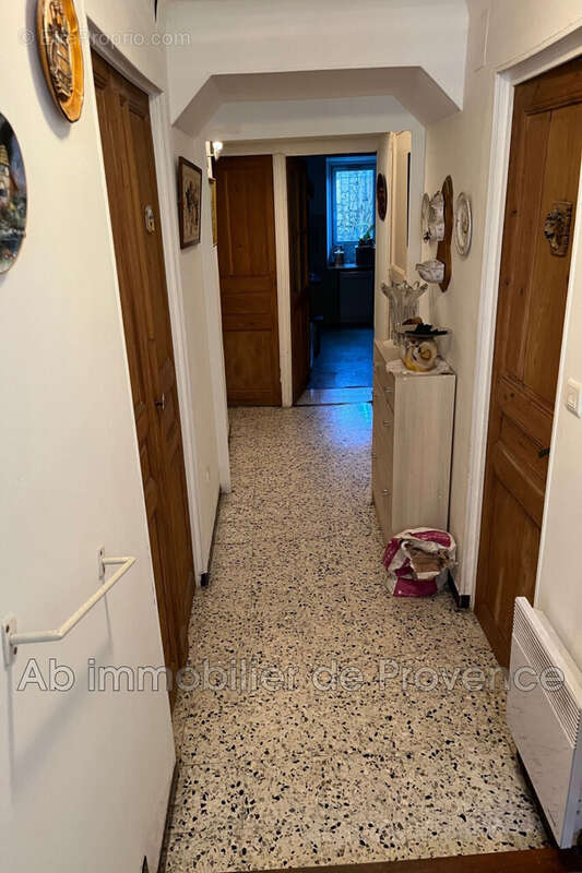 Appartement à ROGNES