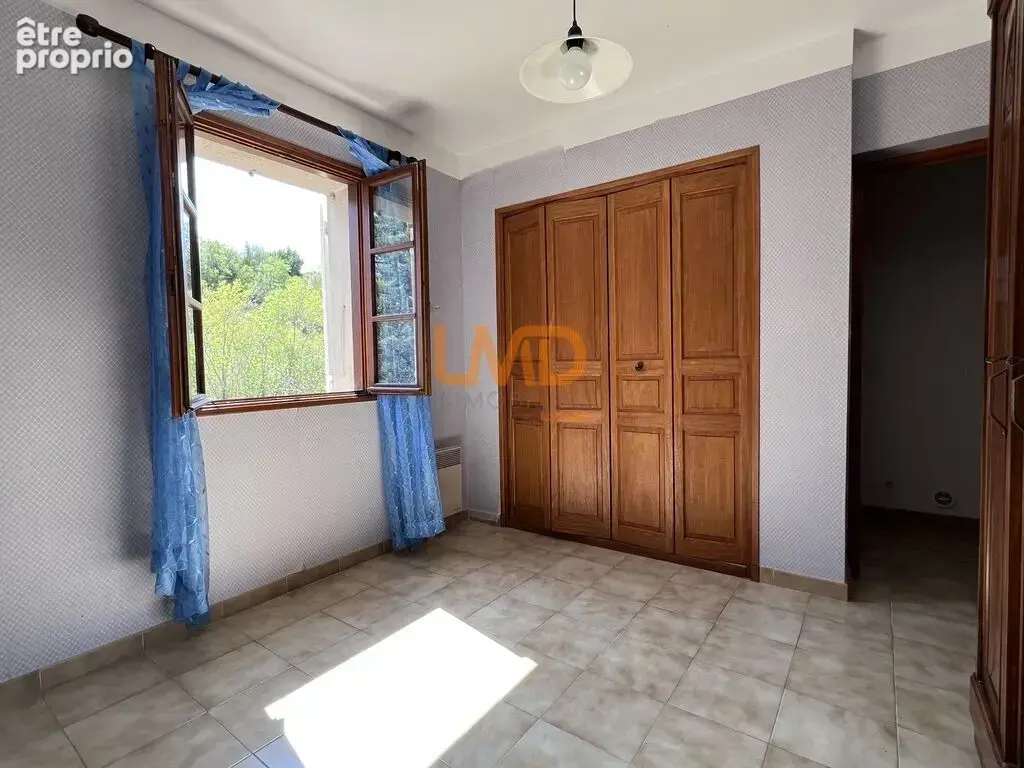 Spacieuse maison familiale de 6 pièces avec piscine et terrain a - photo 10