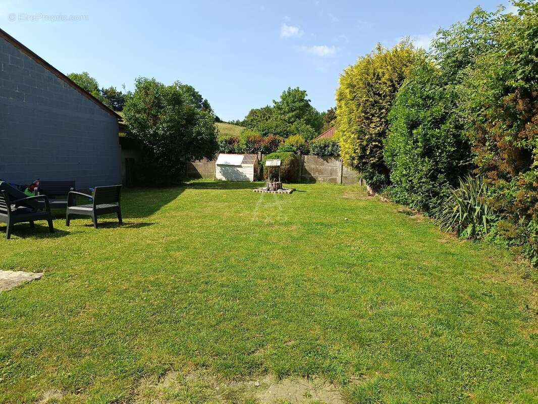 Maison à ESTREE-BLANCHE