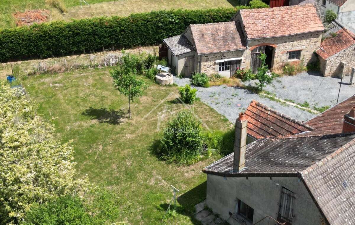 Maison à SAINT-HILAIRE
