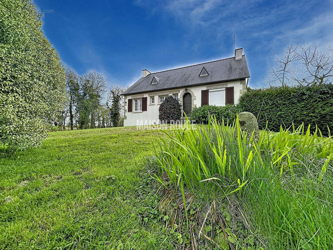 Maison à SAINT-PIERRE-DE-PLESGUEN