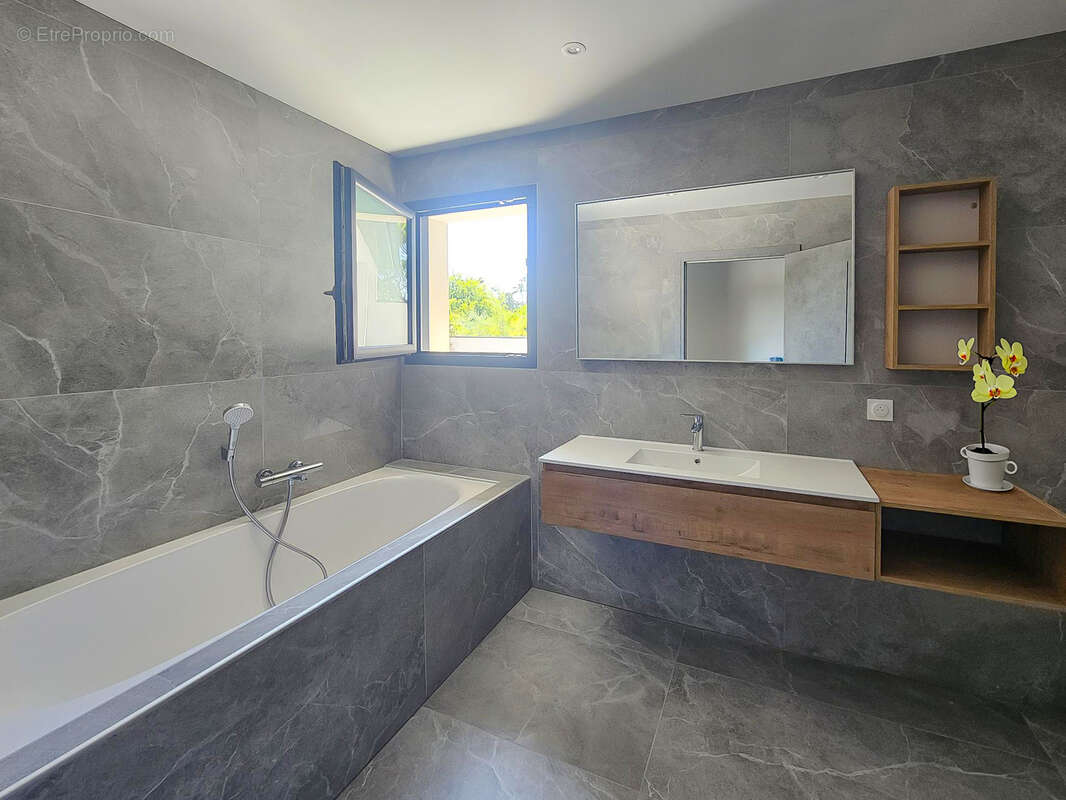 Maison à SAINT-RAMBERT-D'ALBON