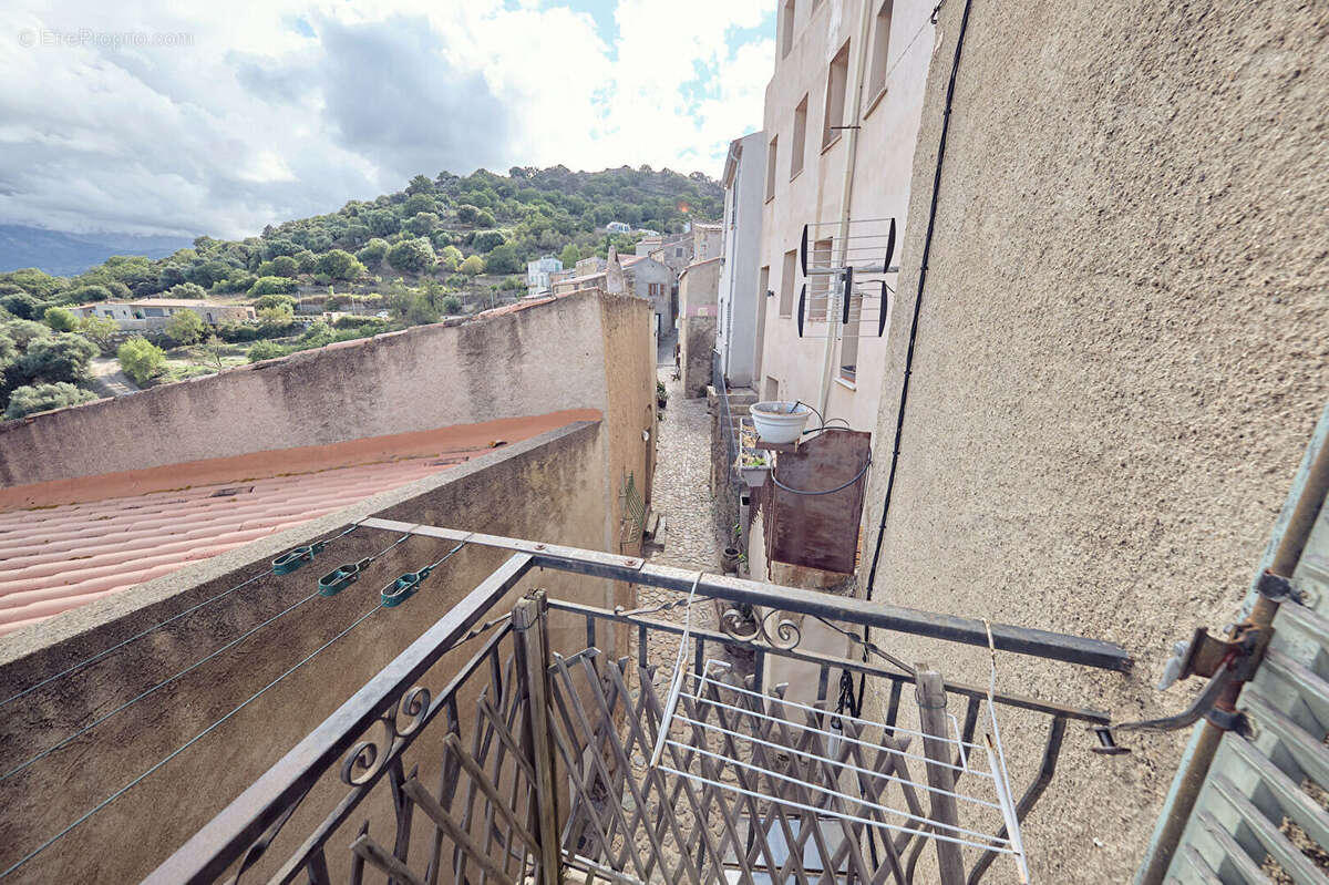 Appartement de village 190 m2 à restaurer à Santa-Reparata-Di-Balagna - photo 4