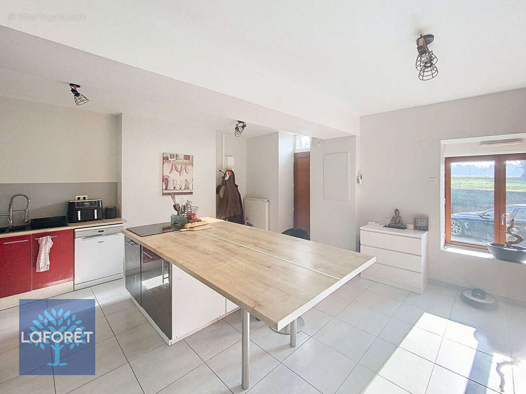 Maison Luitre 278m² - photo 3