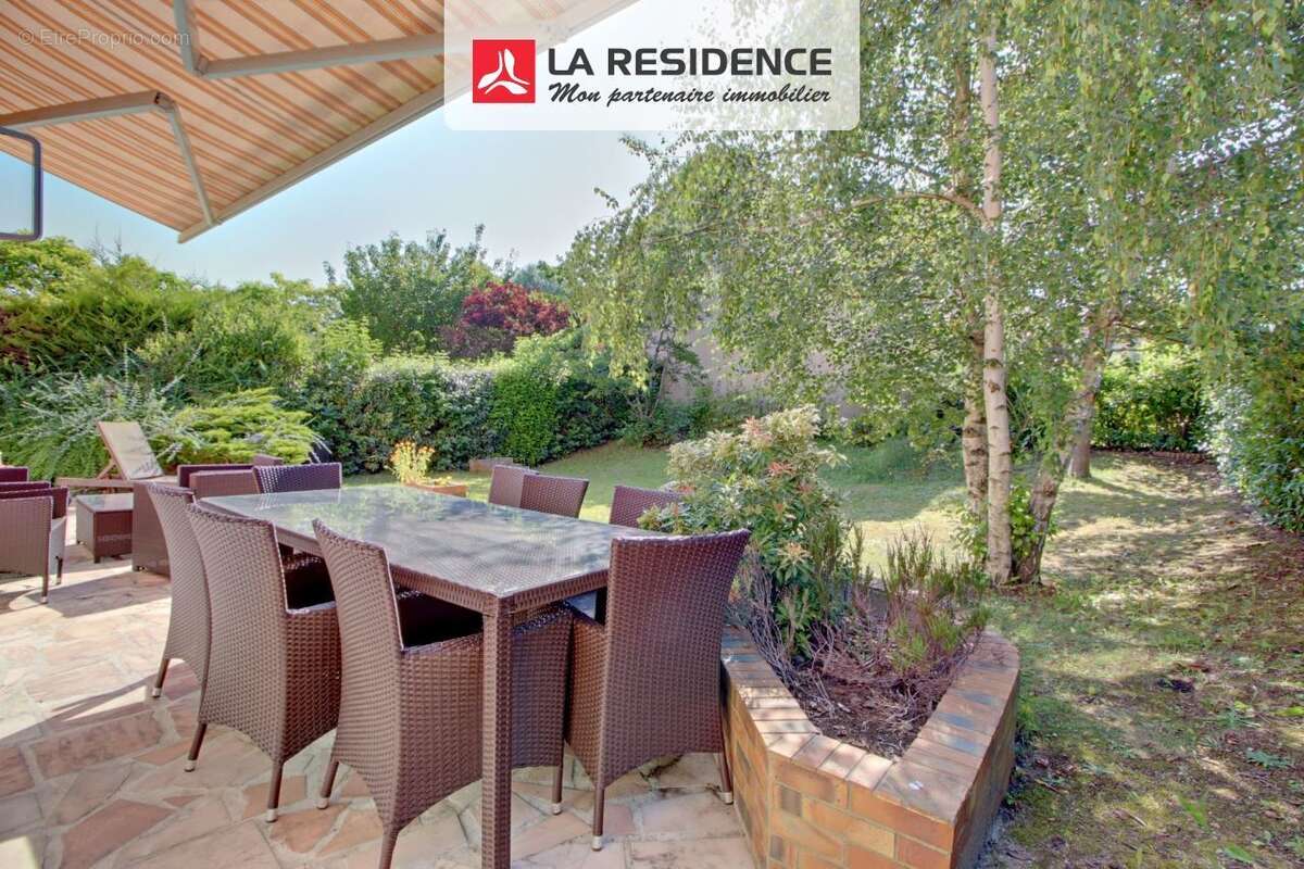 Maison à VERNEUIL-SUR-SEINE