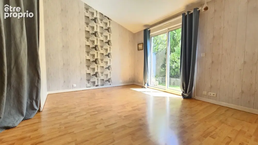 Maison 6 pièces 140 m² à vendre à Saint-Maxire (79410) - photo 8