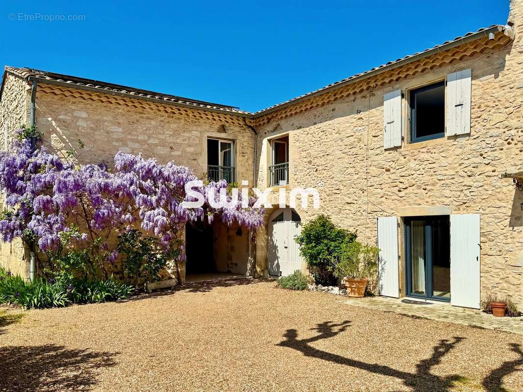 Maison à SAINT-MARCEL-LES-SAUZET