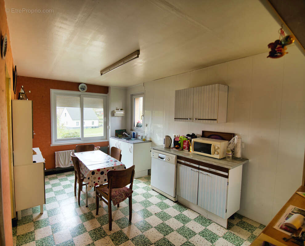 Maison à ALLERY