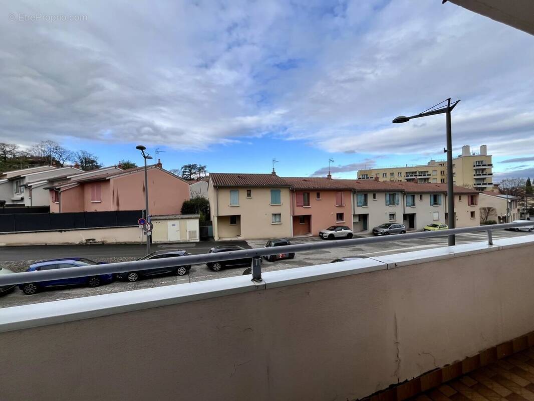 Appartement à OULLINS