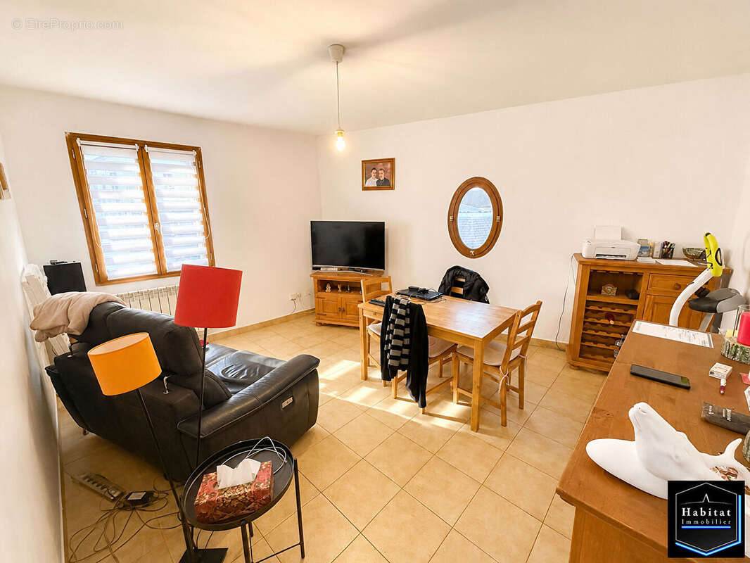 Appartement à MONTGE-EN-GOELE
