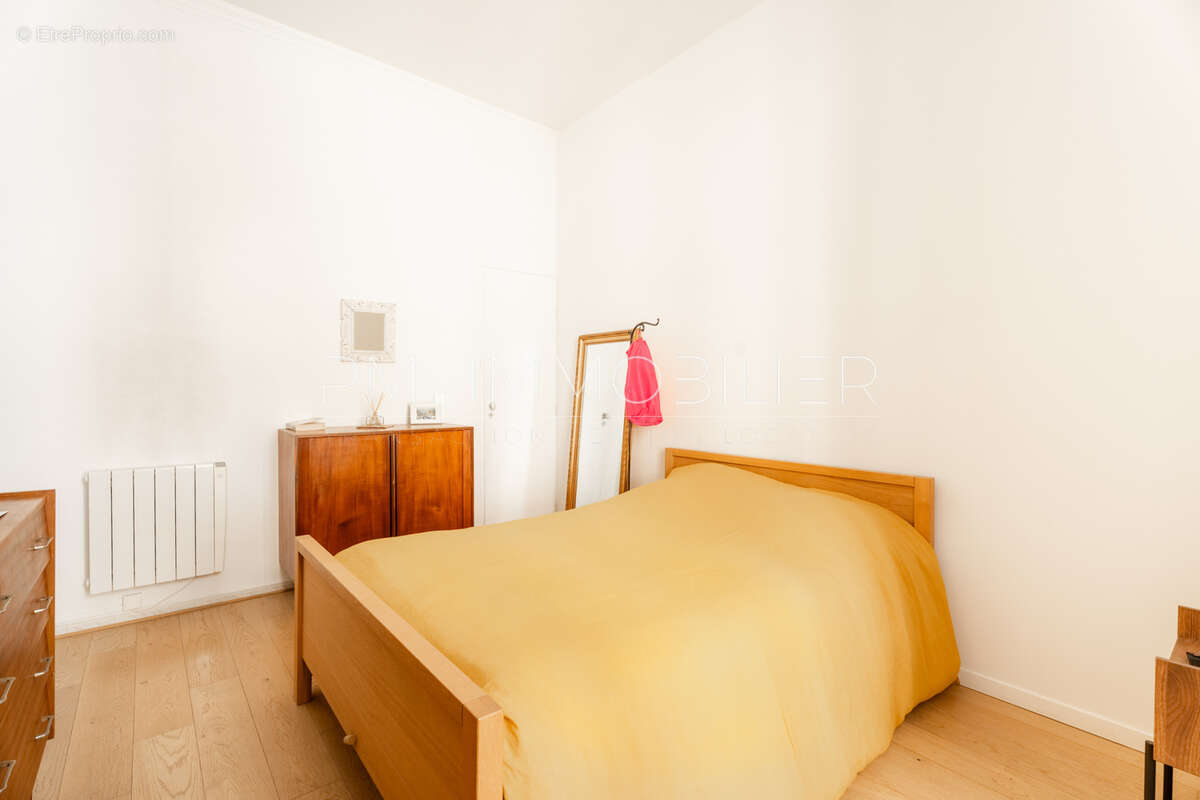 Appartement à MARSEILLE-5E