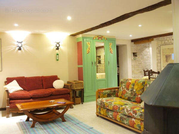 GITE - Maison à SAINT-FRAIGNE