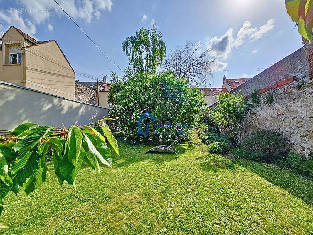 Maison à PIERRELAYE