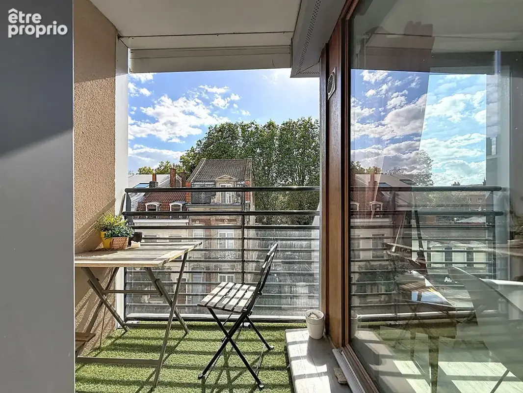 Appartement Lille  T2 -43.5 m2 avec balcon - photo 2