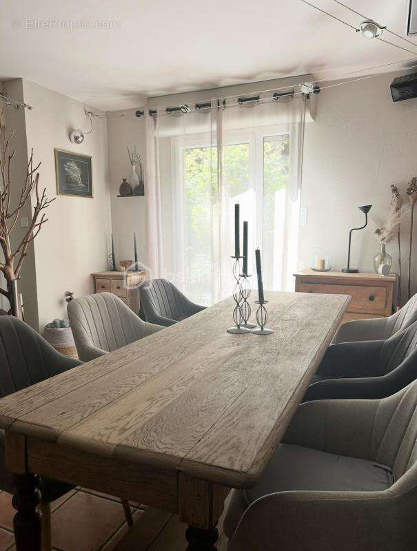 Maison à MERY-SUR-OISE